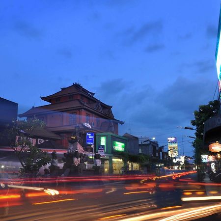 Bemo Corner Guest House Kuta  Luaran gambar