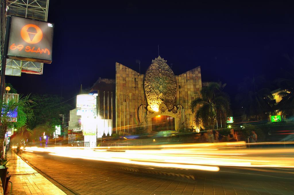 Bemo Corner Guest House Kuta  Luaran gambar