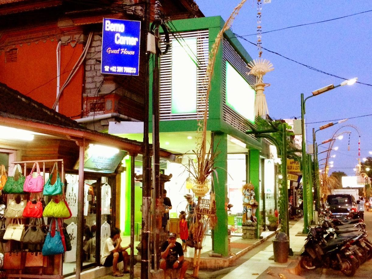Bemo Corner Guest House Kuta  Luaran gambar