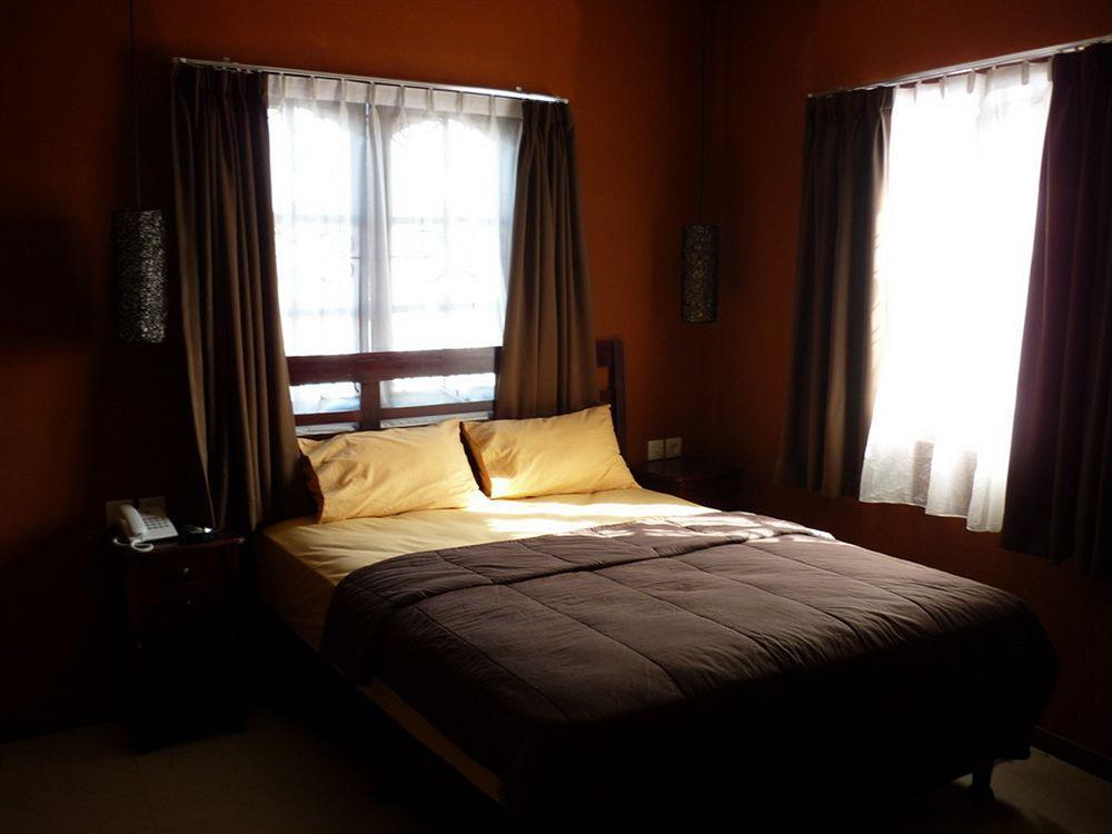 Bemo Corner Guest House Kuta  Luaran gambar
